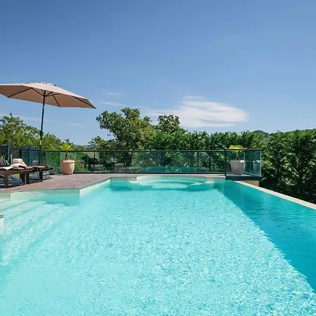Amneris Holiday home *
