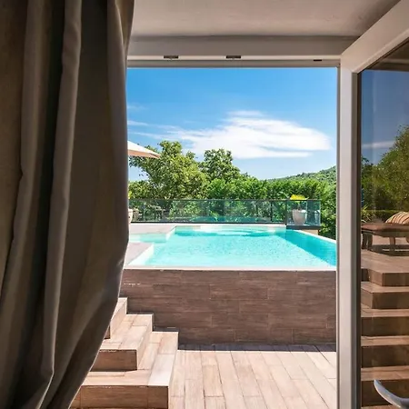 Holiday home Amneris